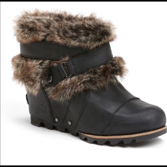 sorel joan of arctic wedge fur